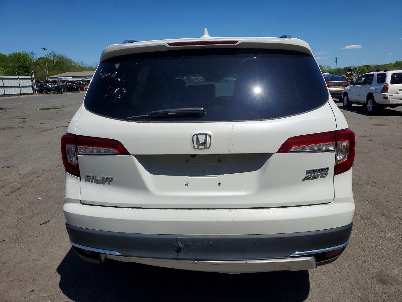 2022 Honda Pilot Touring - Фото 6
