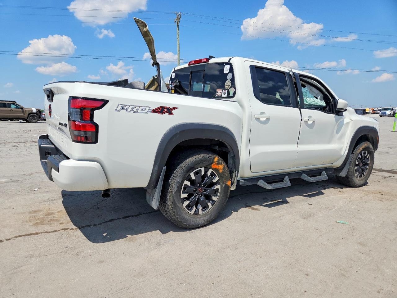 2024 Nissan Frontier Pro-4X - Image 3