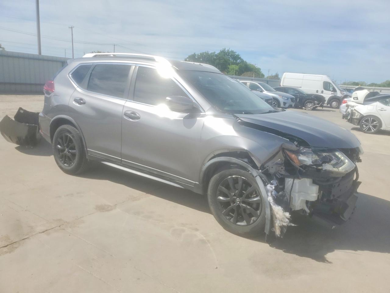 2019 Nissan Rogue Sv - Image 4