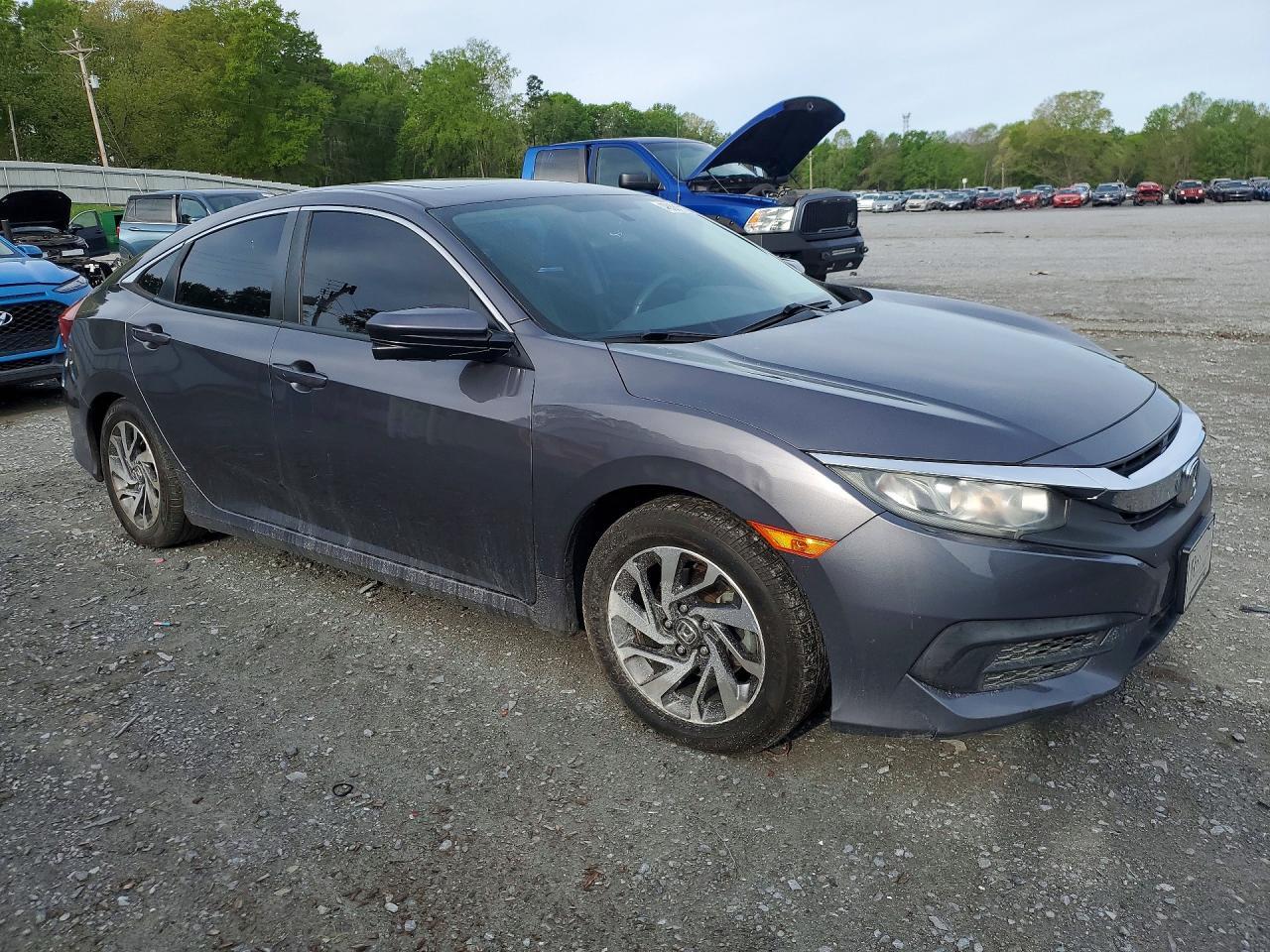 2018 Honda Civic Ex - Image 4