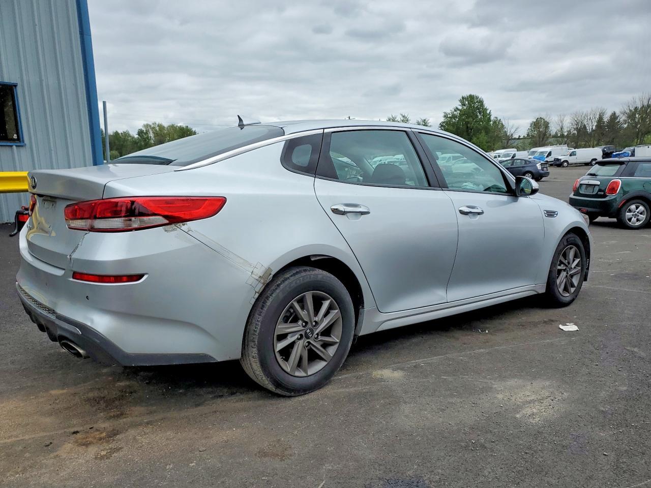 2020 Kia Optima Lx - Image 3
