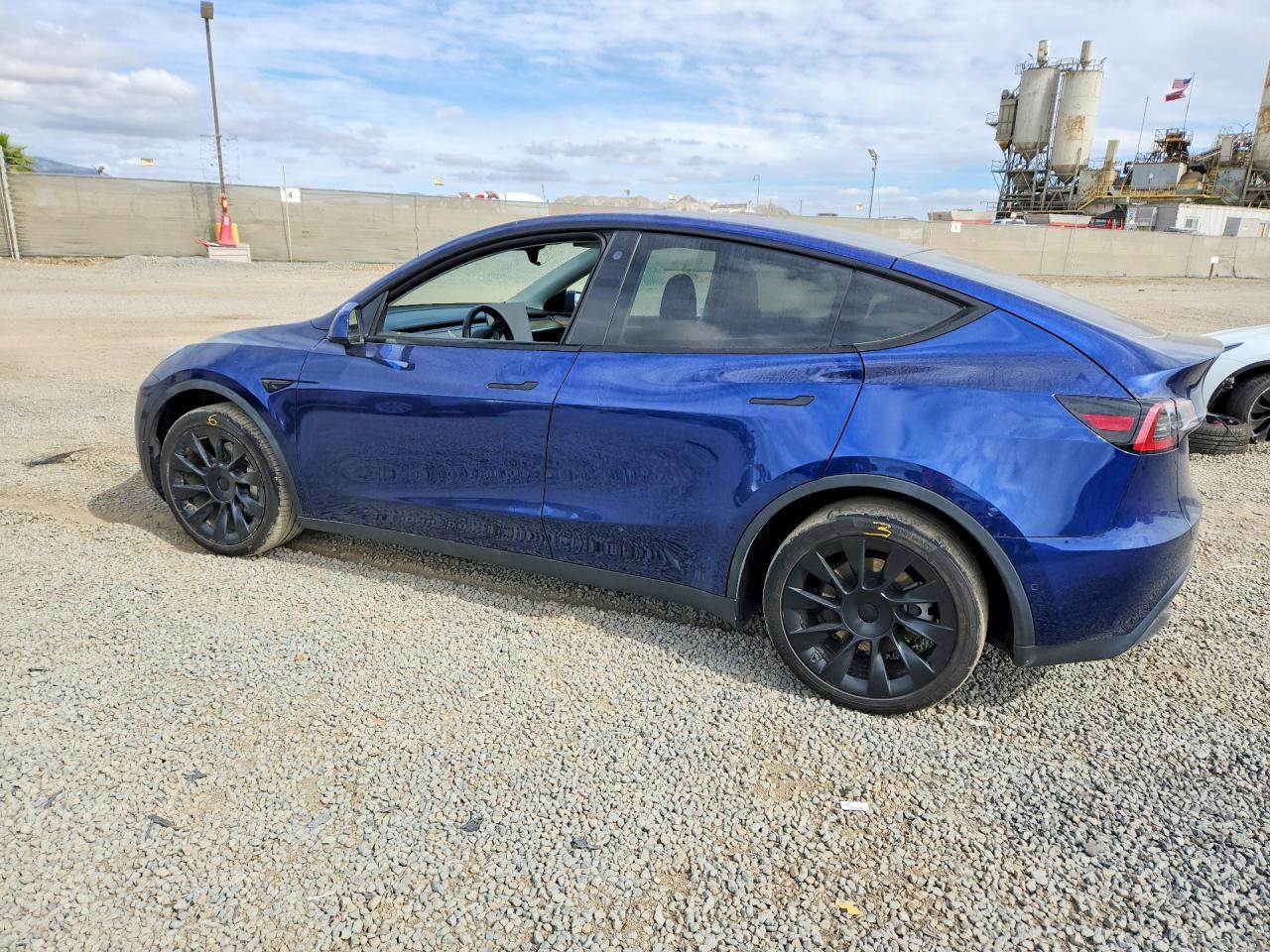 2022 Tesla Model Y - Фото 2