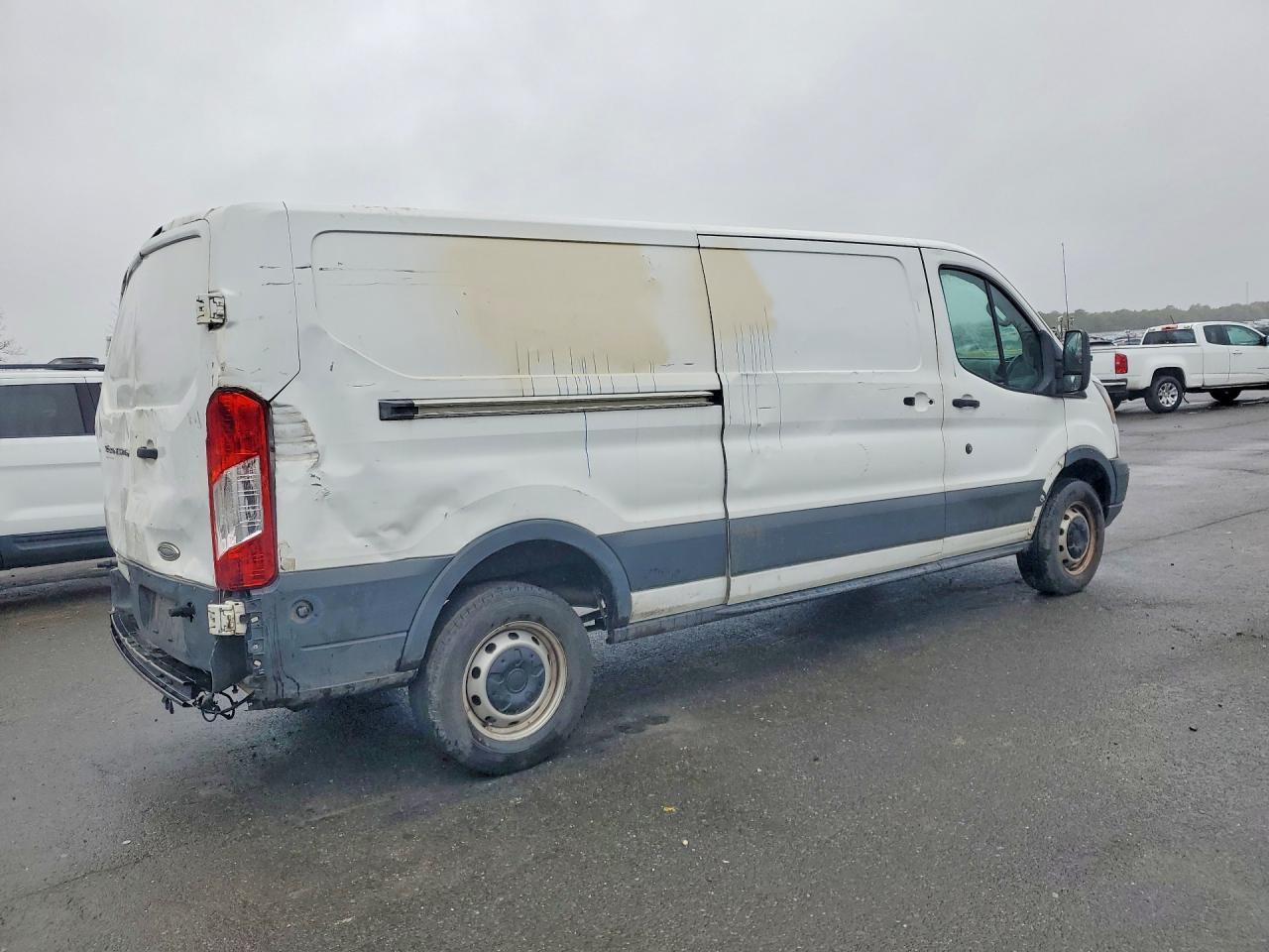 2015 Ford Transit T-250 - Image 3