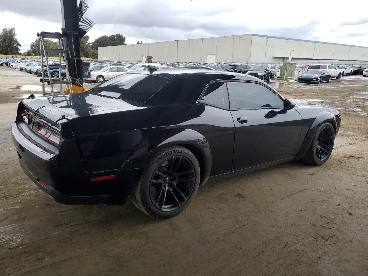 2018 Dodge Challenger Srt Hellcat - Image 3