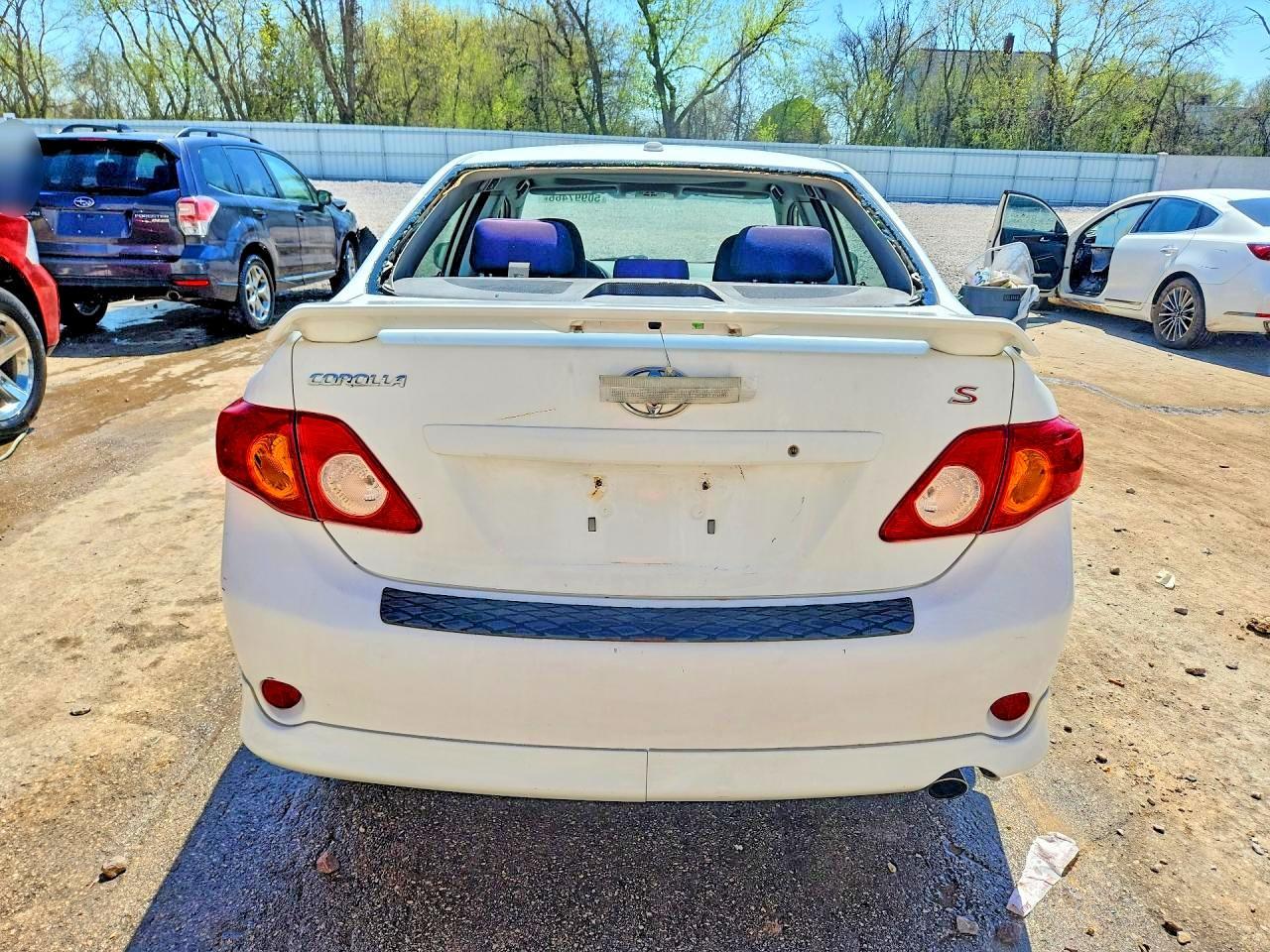 2010 Toyota Corolla S - Фото 6