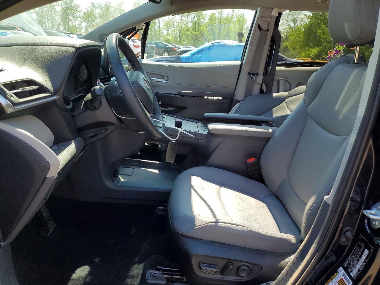 2024 Toyota Sienna Xle 7-Passenger - Image 7