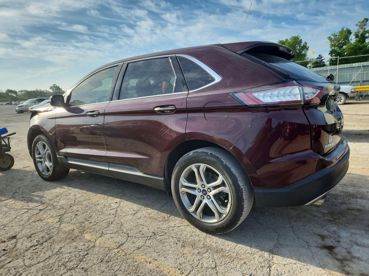 2018 Ford Edge Titanium - Фото 2