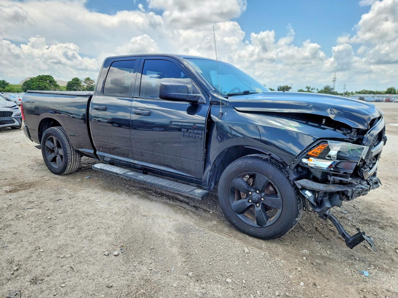 2016 Ram 1500 St - Image 4