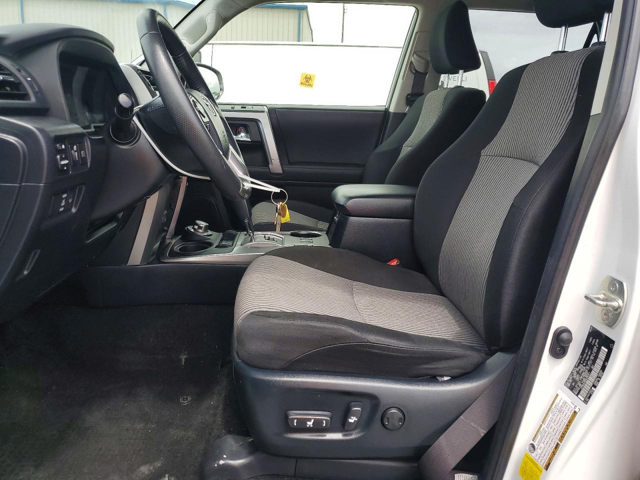 2024 Toyota 4Runner Sr5 - Image 7