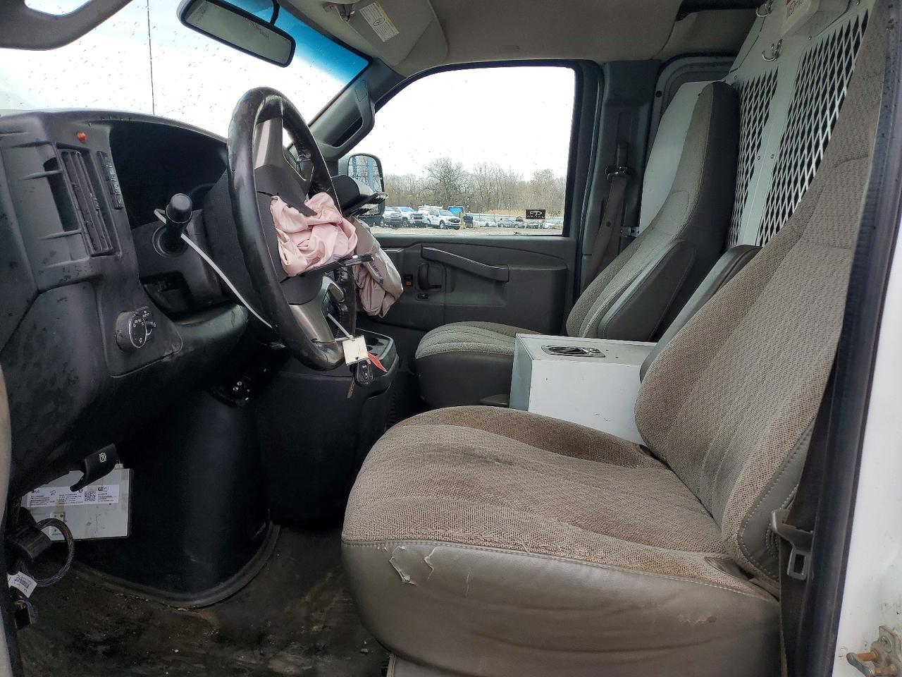 2018 Chevrolet Express G3500 - Фото 7