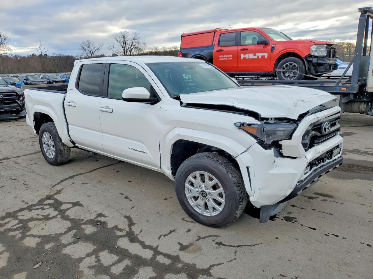 2025 Toyota Tacoma Sr5 - Image 4