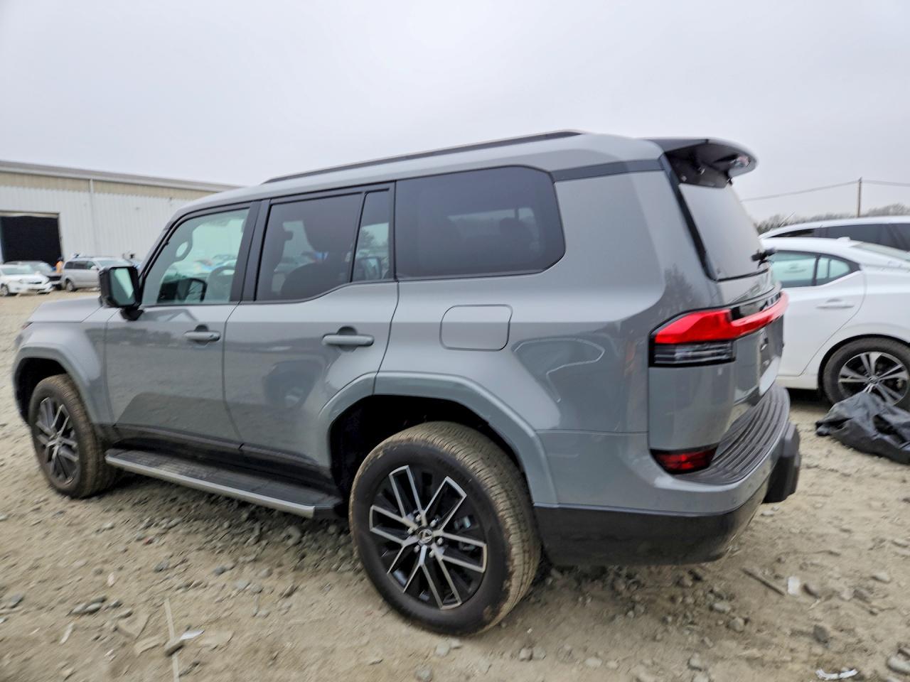2025 Lexus Gx 550 Premium+ - Image 2