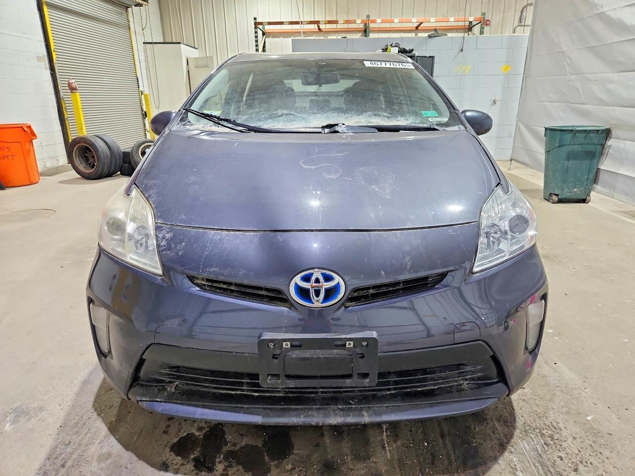2014 Toyota Prius Two - Фото 5