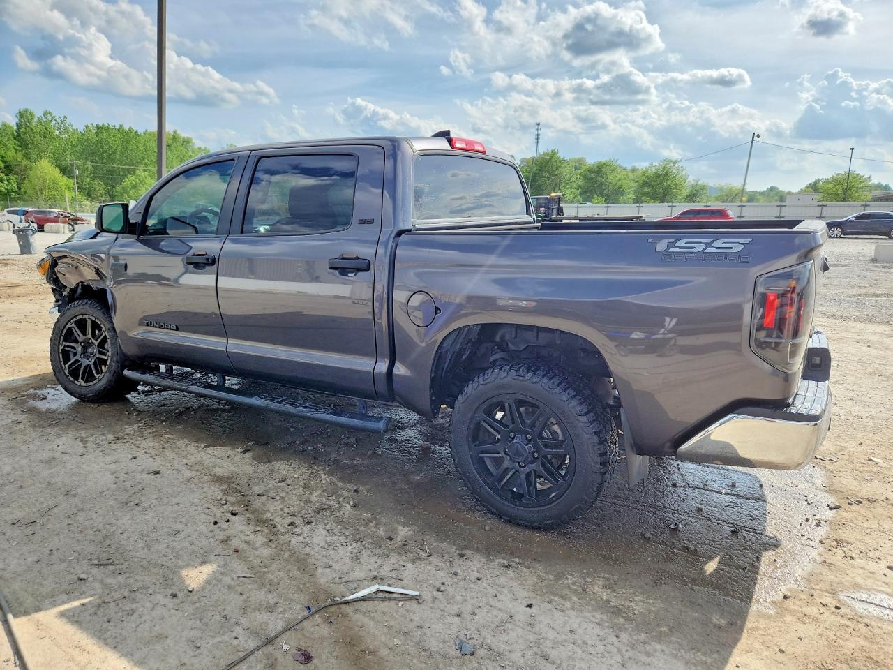 2020 Toyota Tundra Sr5 - Image 2