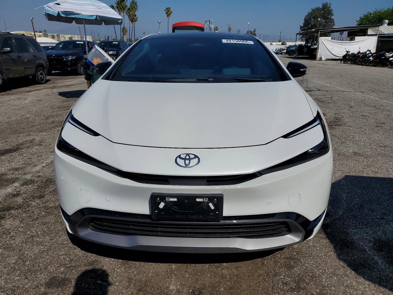 2024 Toyota Prius Xle - Image 5