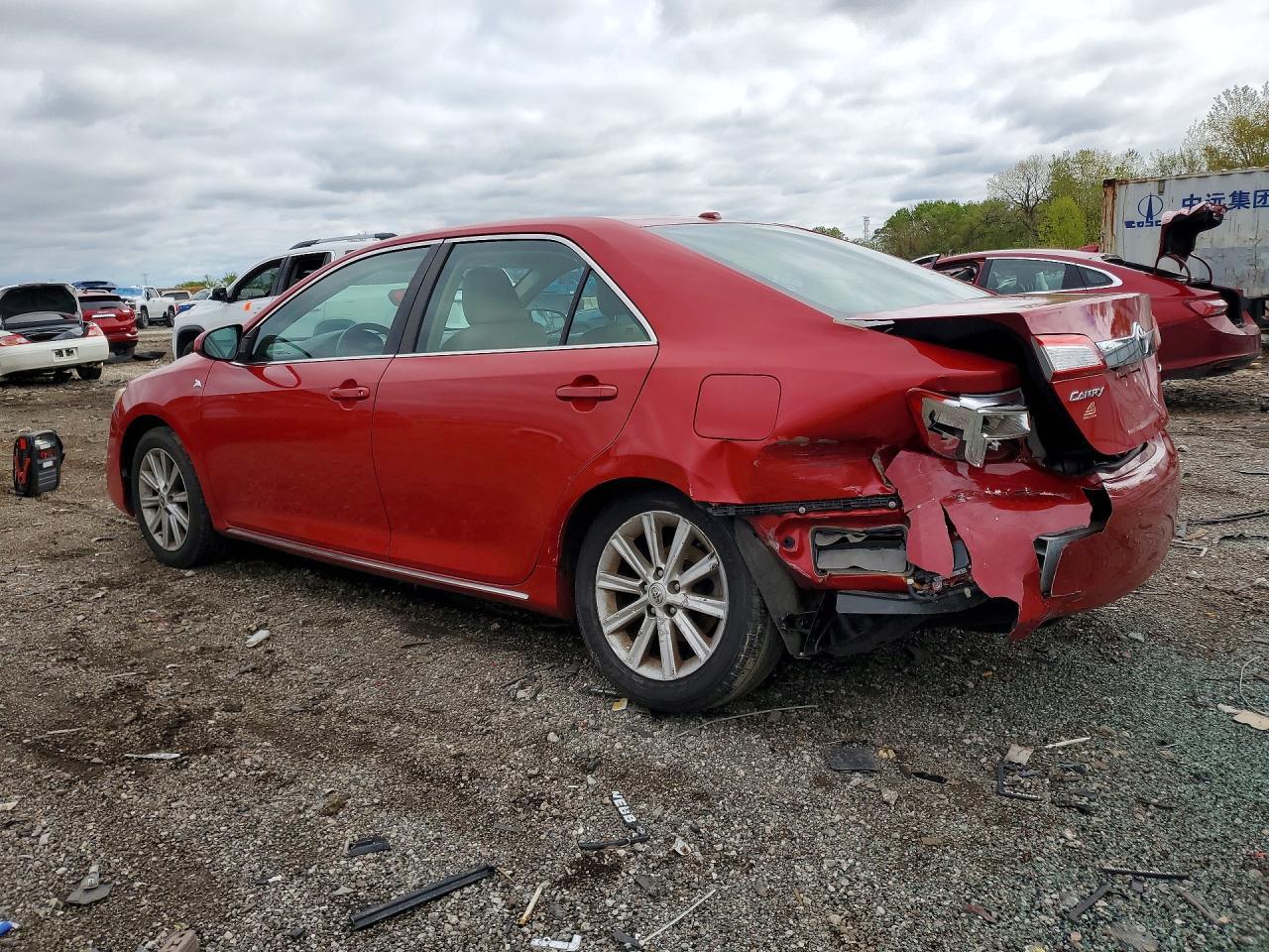 2014 Toyota Camry Xle - Image 2