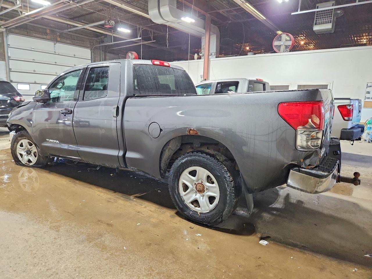 2013 Toyota Tundra Double Cab Sr5 - Фото 2