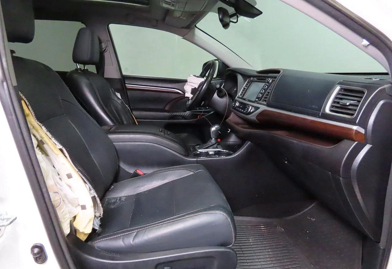 2015 Toyota Highlander Limited Platinum - Фото 5