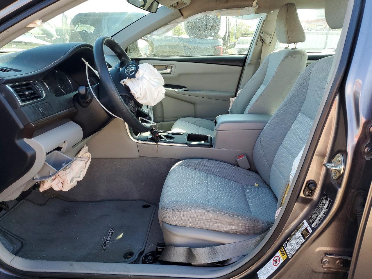 2016 Toyota Camry Le - Фото 7