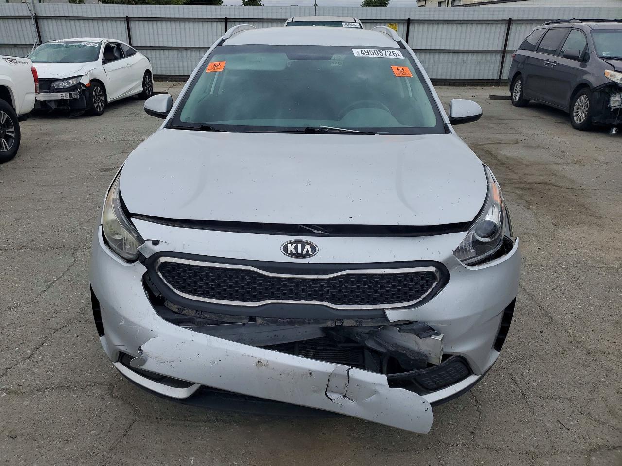 2017 Kia Niro Lx - Image 5