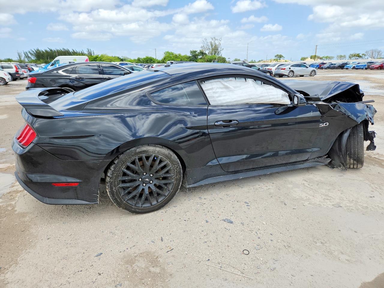 2019 Ford Mustang Gt - Image 3