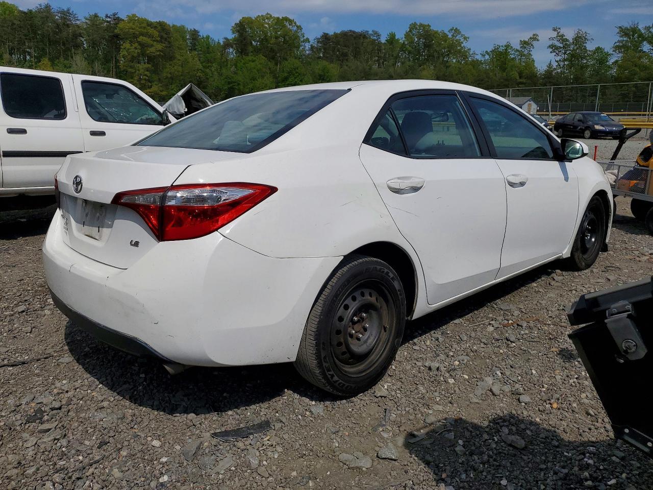 2015 Toyota Corolla Le - Image 3