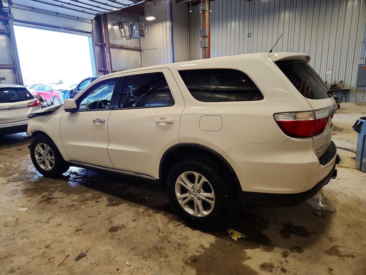 2011 Dodge Durango Express - Image 2