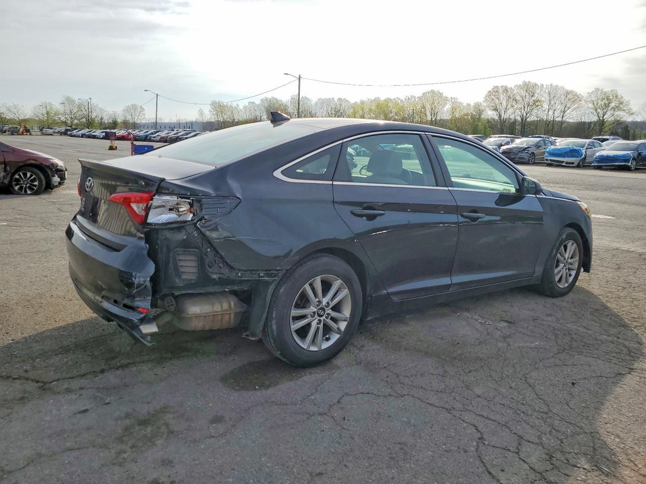 2017 Hyundai Sonata Se - Image 3