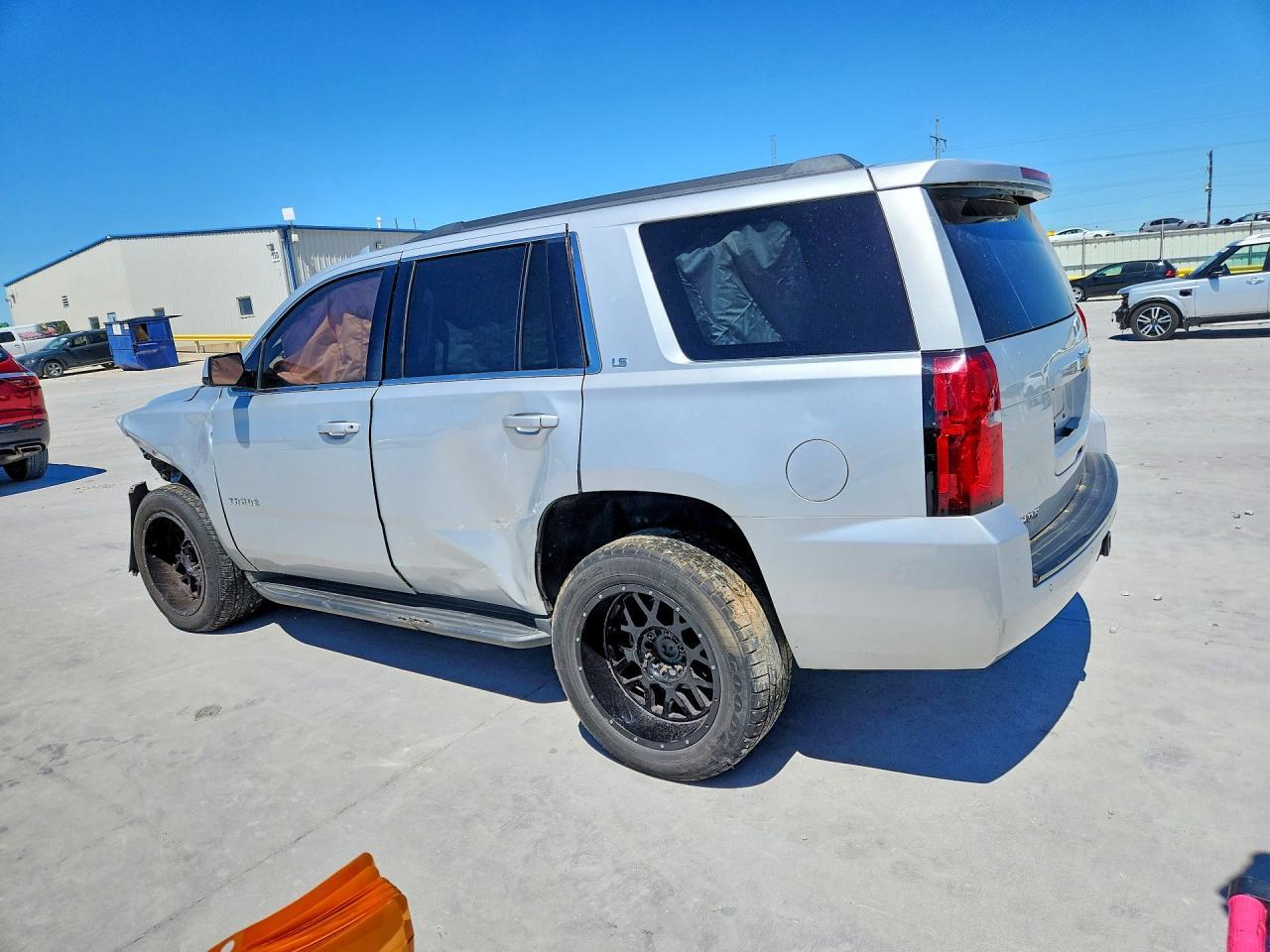 2016 Chevrolet Tahoe C1500 Ls - Фото 2