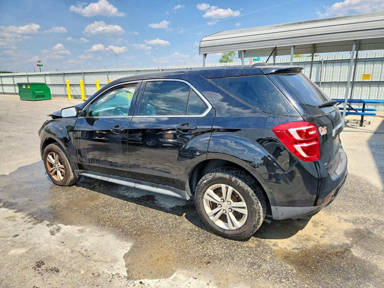 2016 Chevrolet Equinox Ls - Image 2