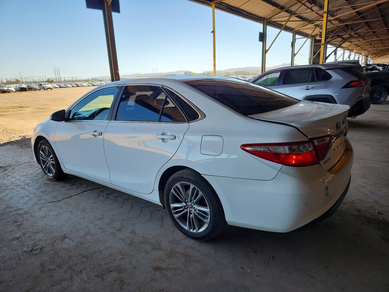 2016 Toyota Camry Se - Image 2