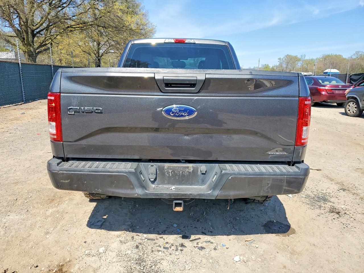 2016 Ford F150 Super Cab - Image 6