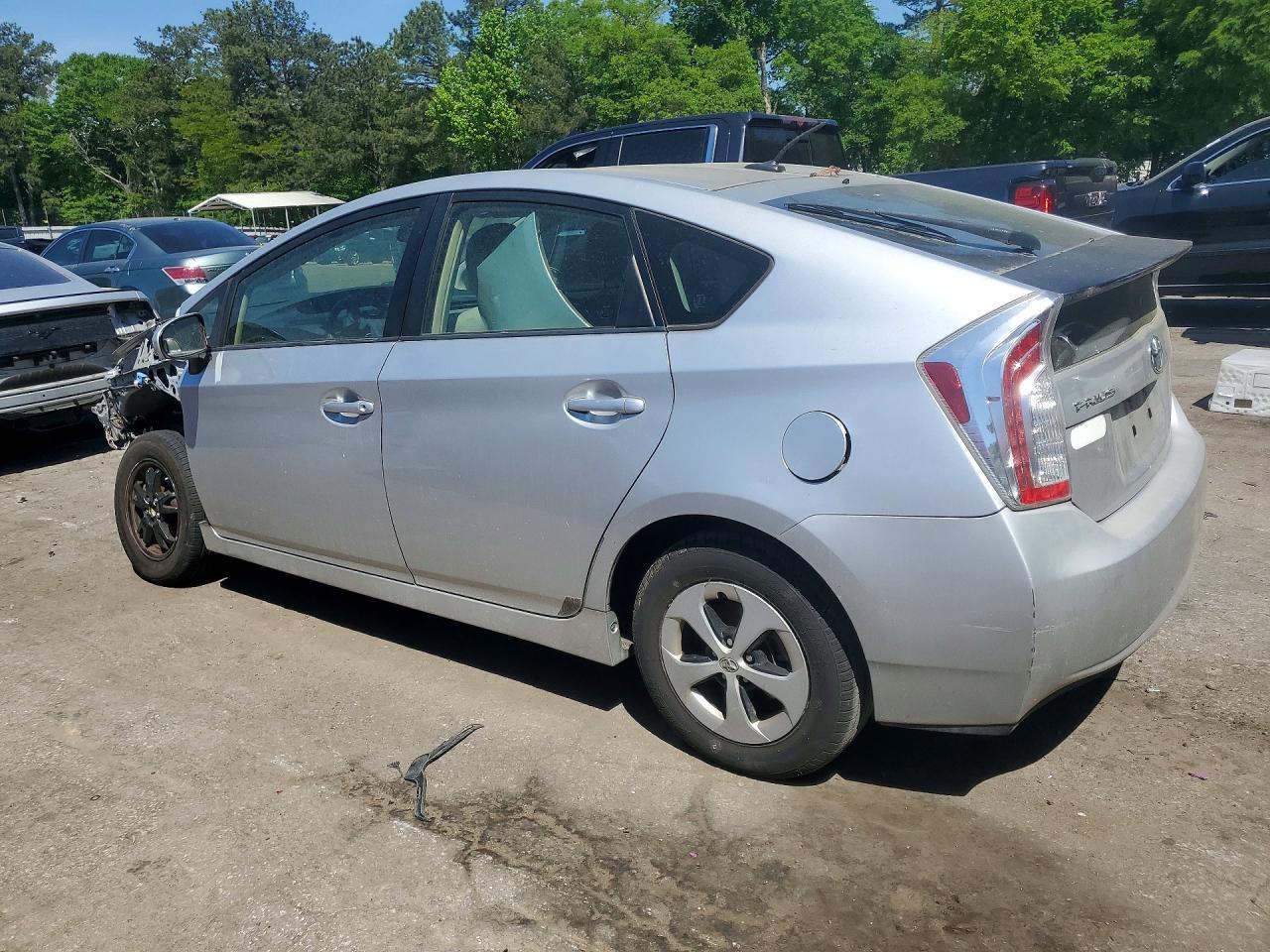 2013 Toyota Prius Three - Фото 2