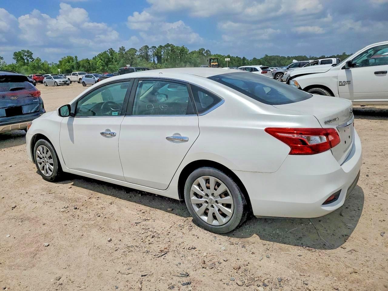 2017 Nissan Sentra Sv - Фото 2
