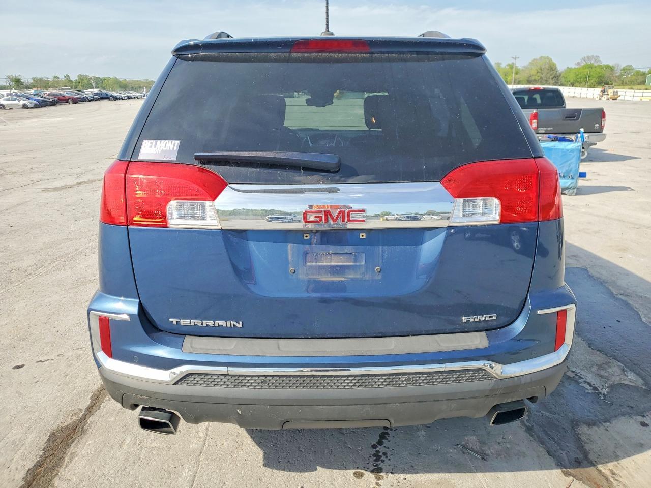 2017 GMC Terrain Slt - Image 6