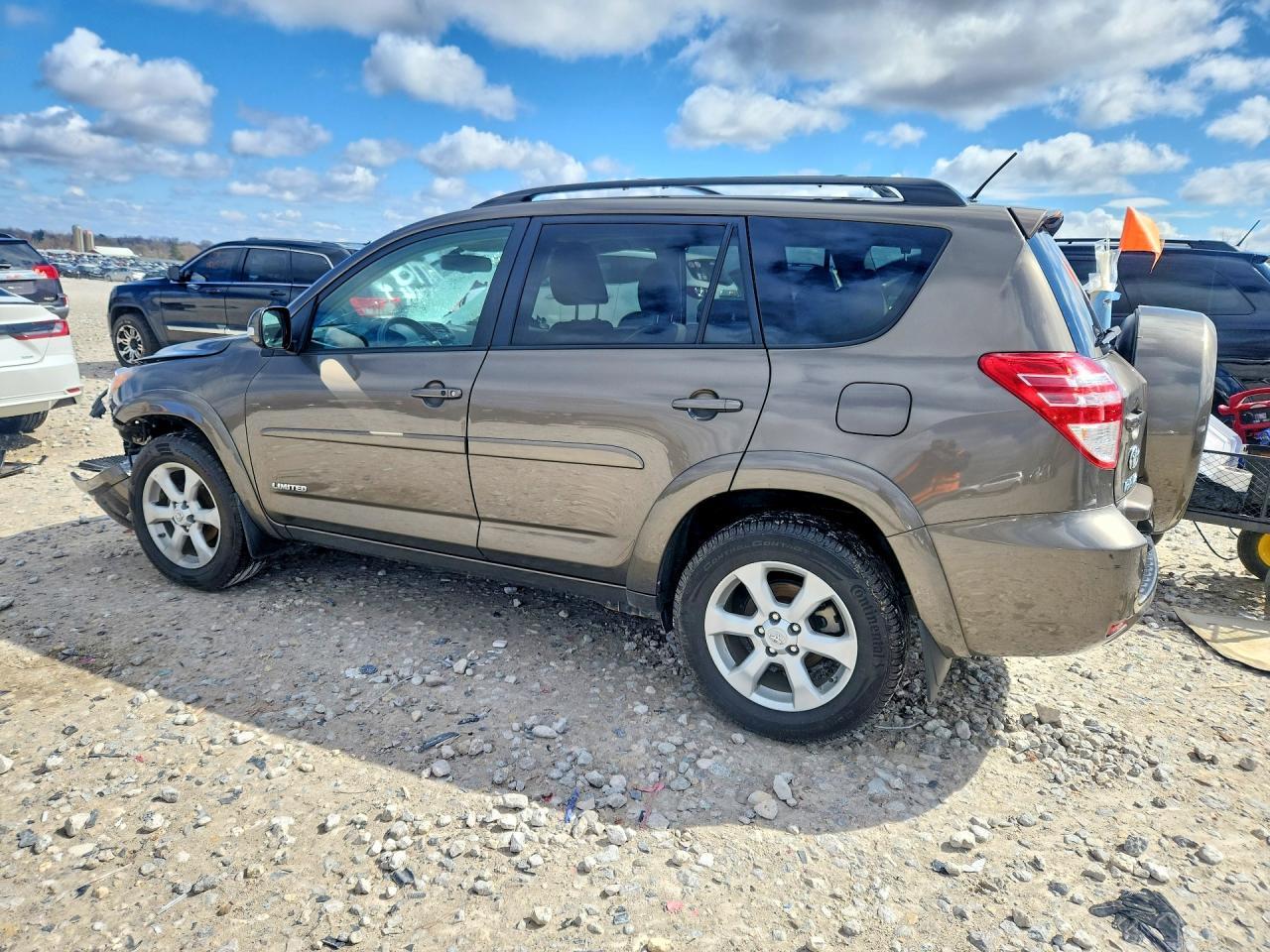 2011 Toyota Rav4 Limited - Фото 2