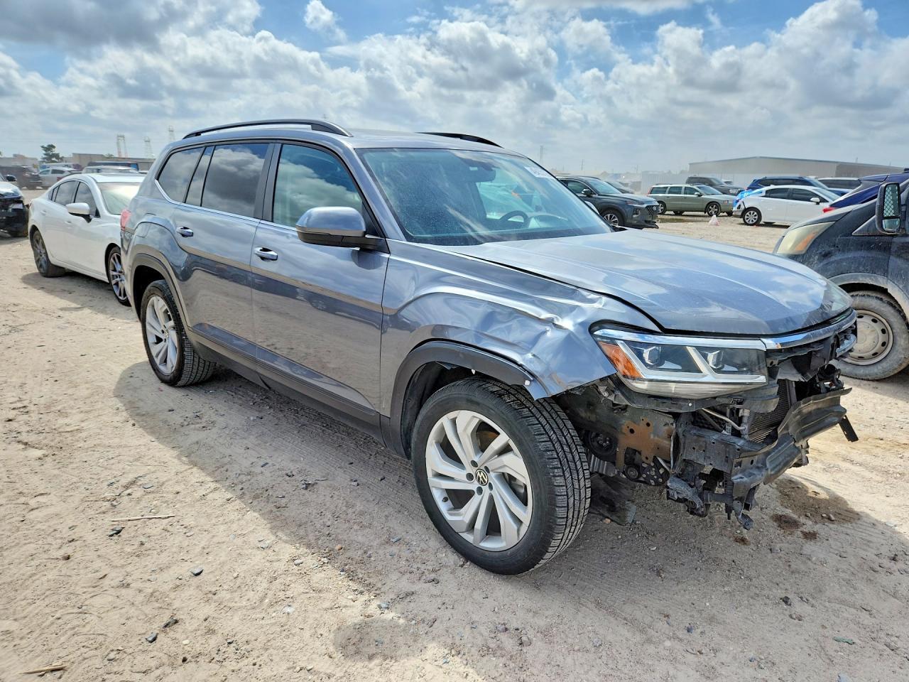 2023 Volkswagen Atlas Se - Image 4