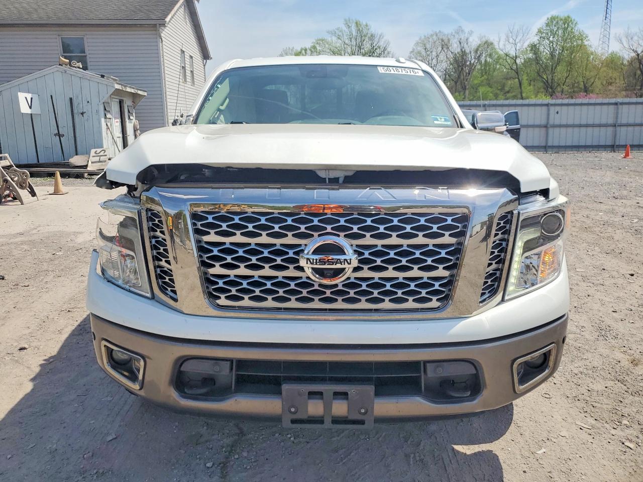 2017 Nissan Titan Platinum Reserve - Фото 5