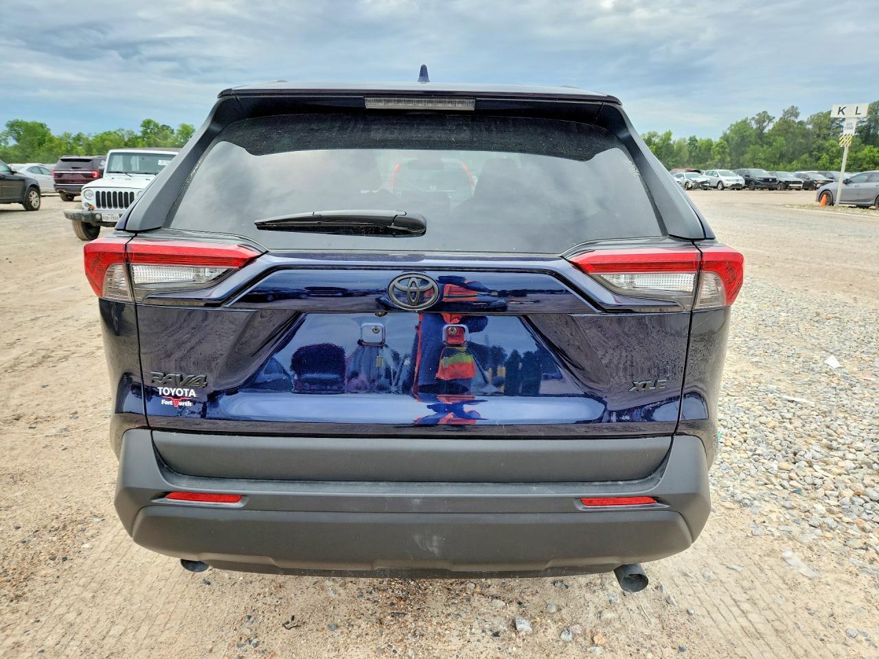 2025 Toyota Rav4 Xle Premium - Фото 6