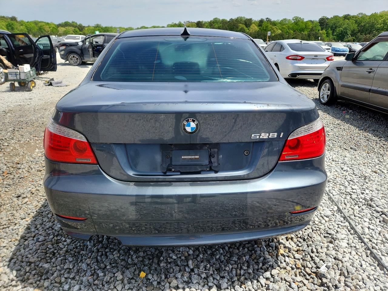 2009 BMW 528 I - Image 6