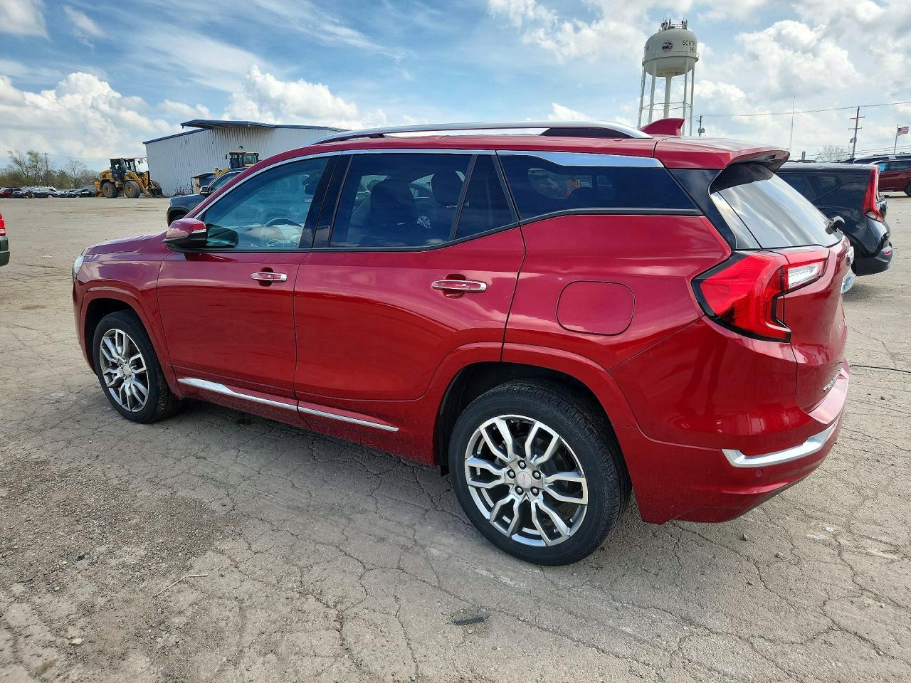2023 GMC Terrain Denali - Image 2
