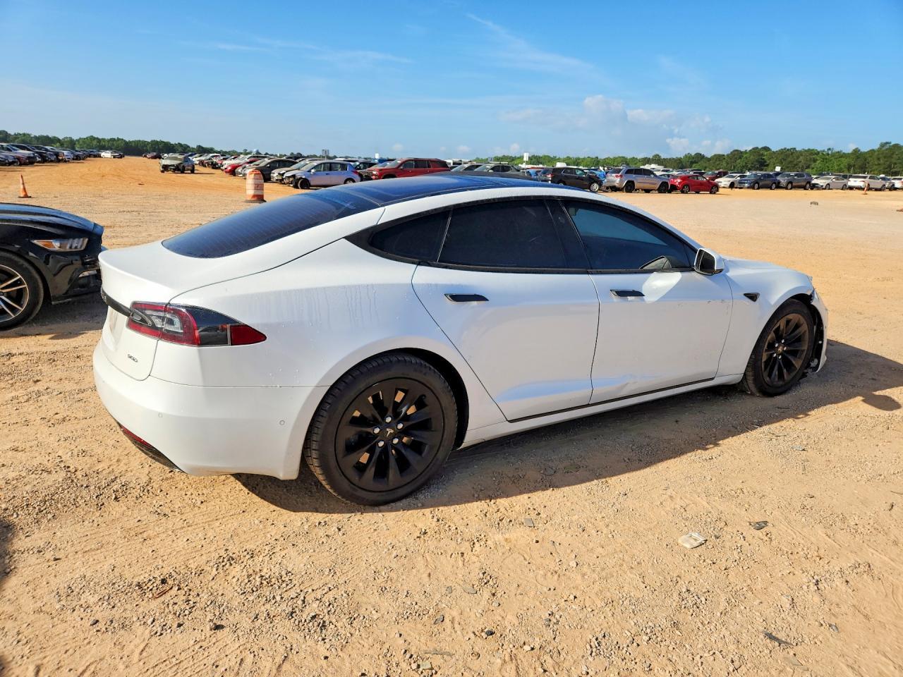 2017 Tesla Model S - Фото 3