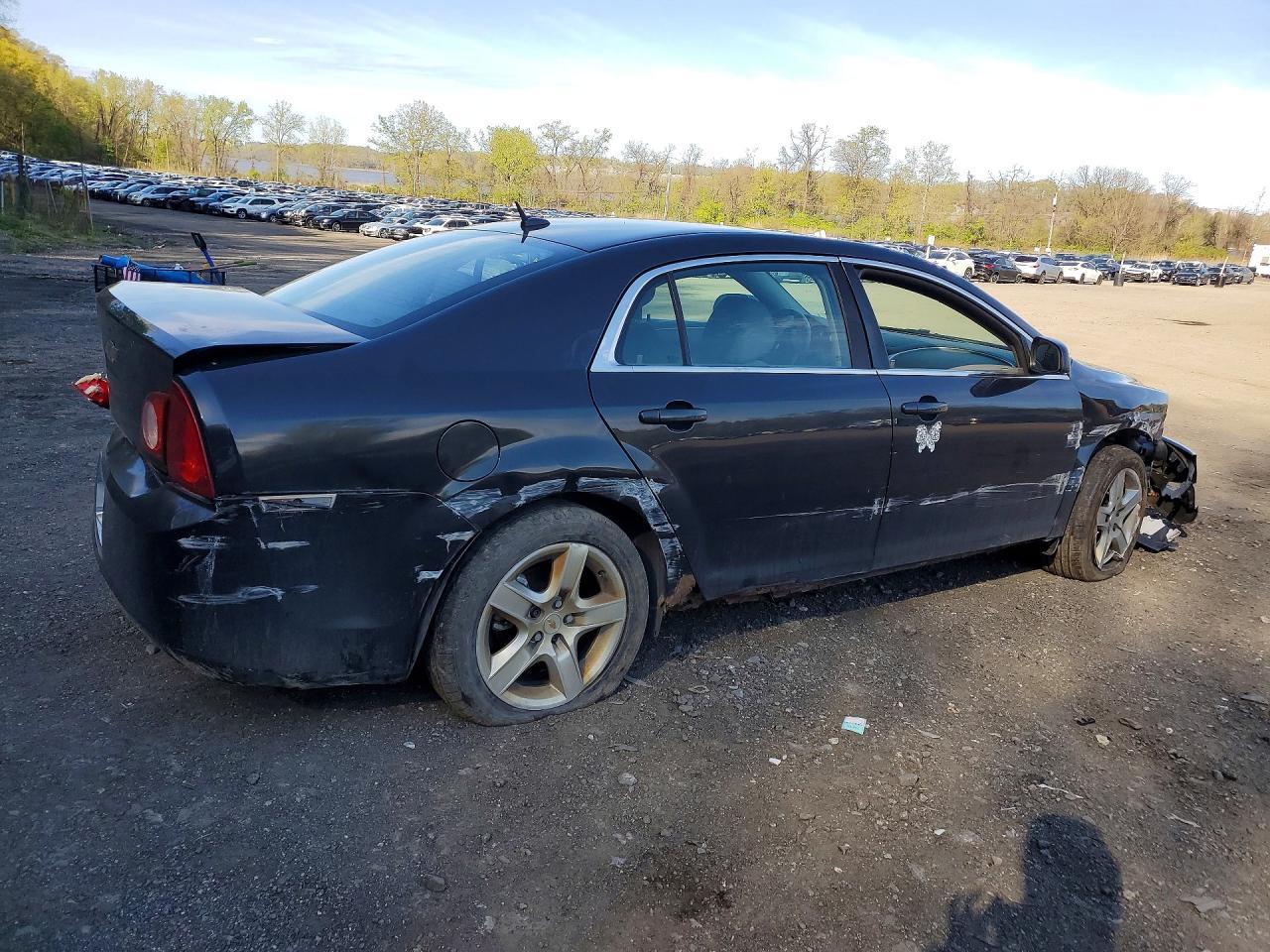 2010 Chevrolet Malibu Ls - Image 3