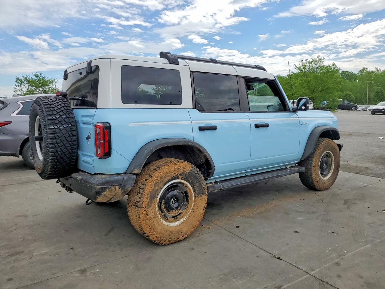 2023 Ford Bronco Heritage Limited - Image 3