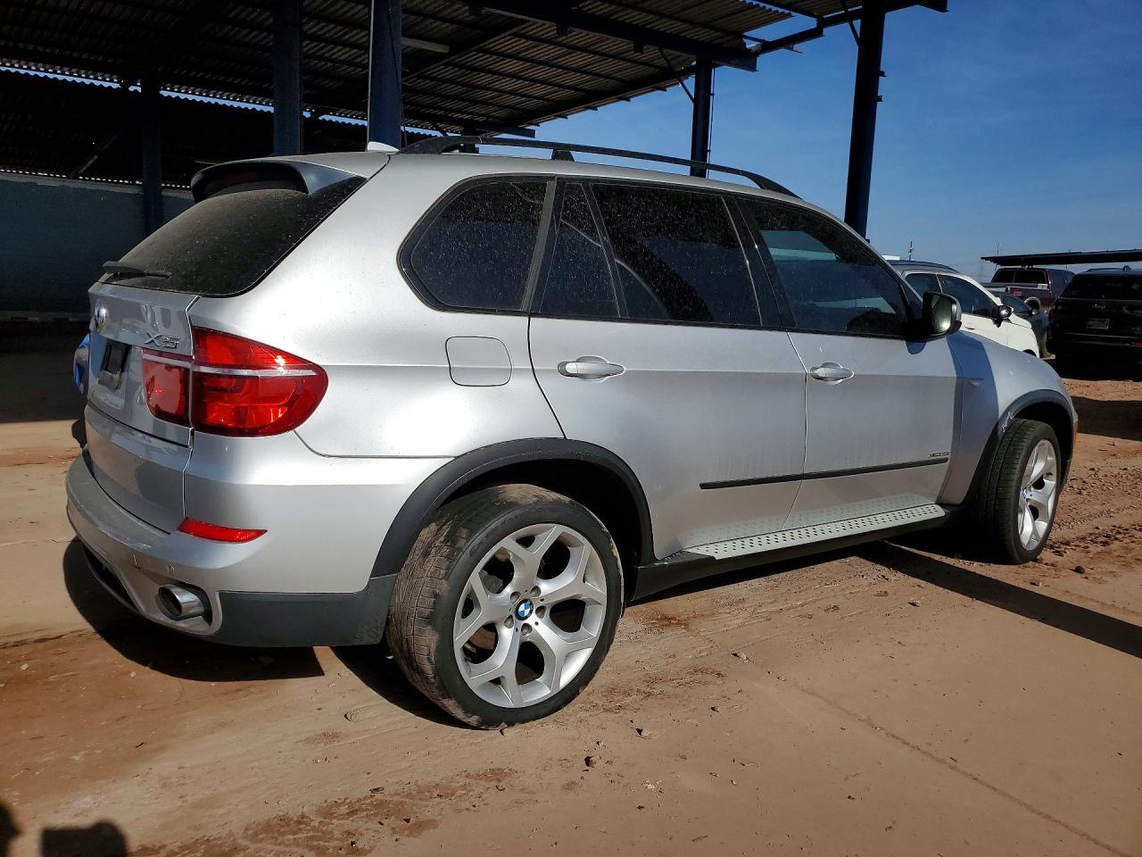 2013 BMW X5 xDrive35I - Фото 3