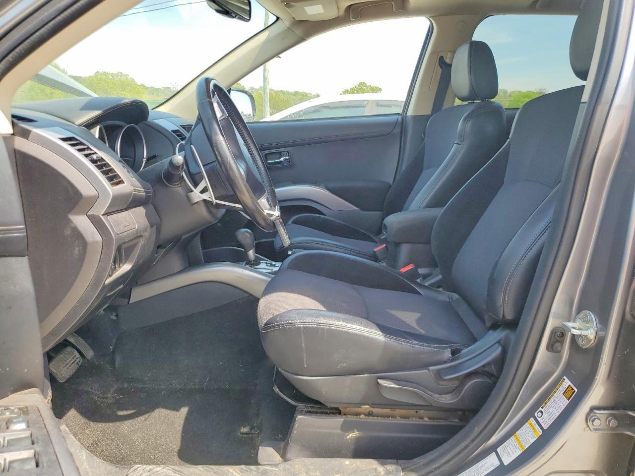 2013 Mitsubishi Outlander Se - Фото 7