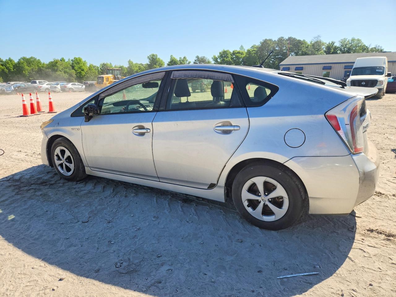 2015 Toyota Prius Four - Image 2