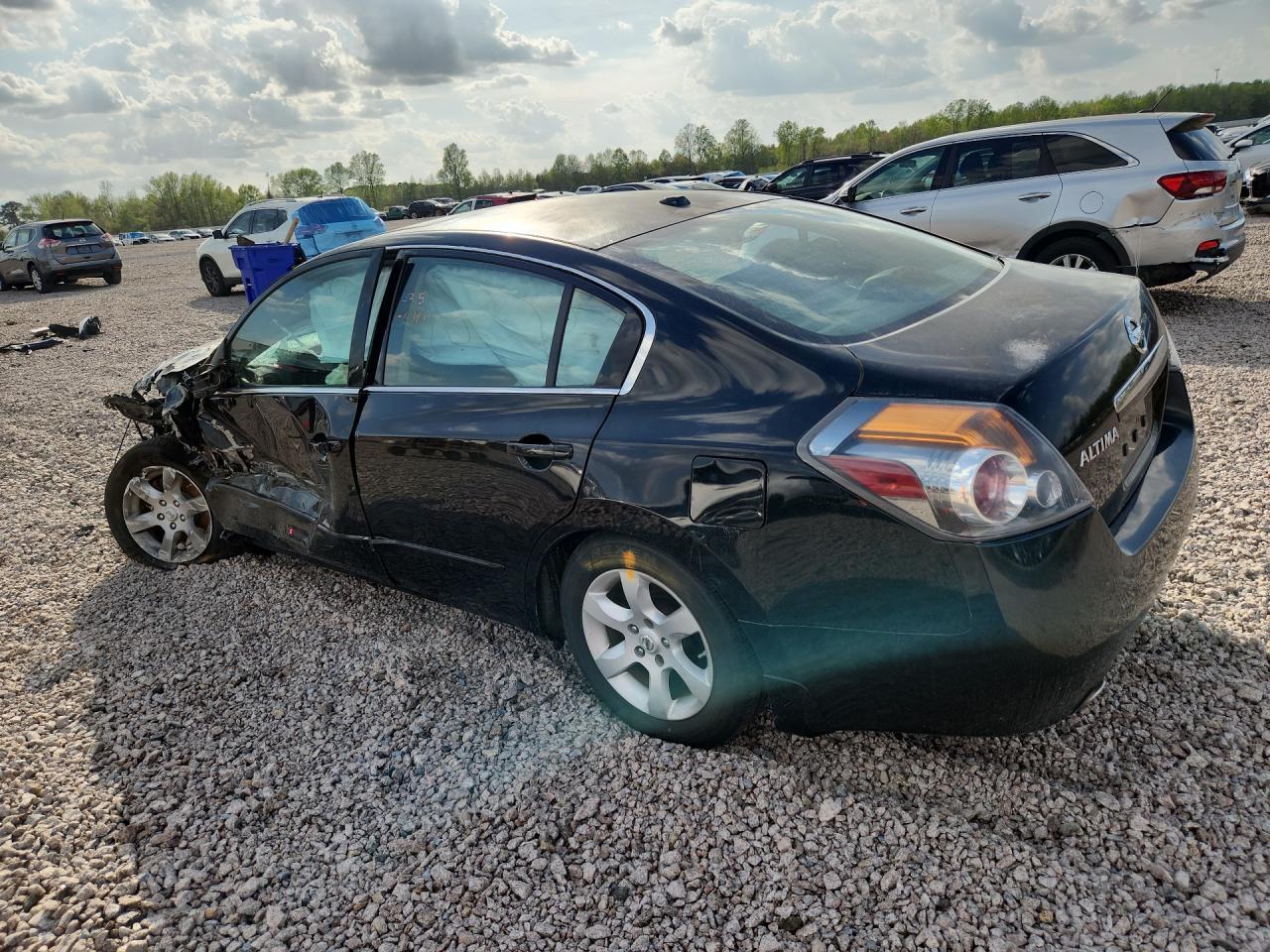 2009 Nissan Altima 3.5 Se - Image 2