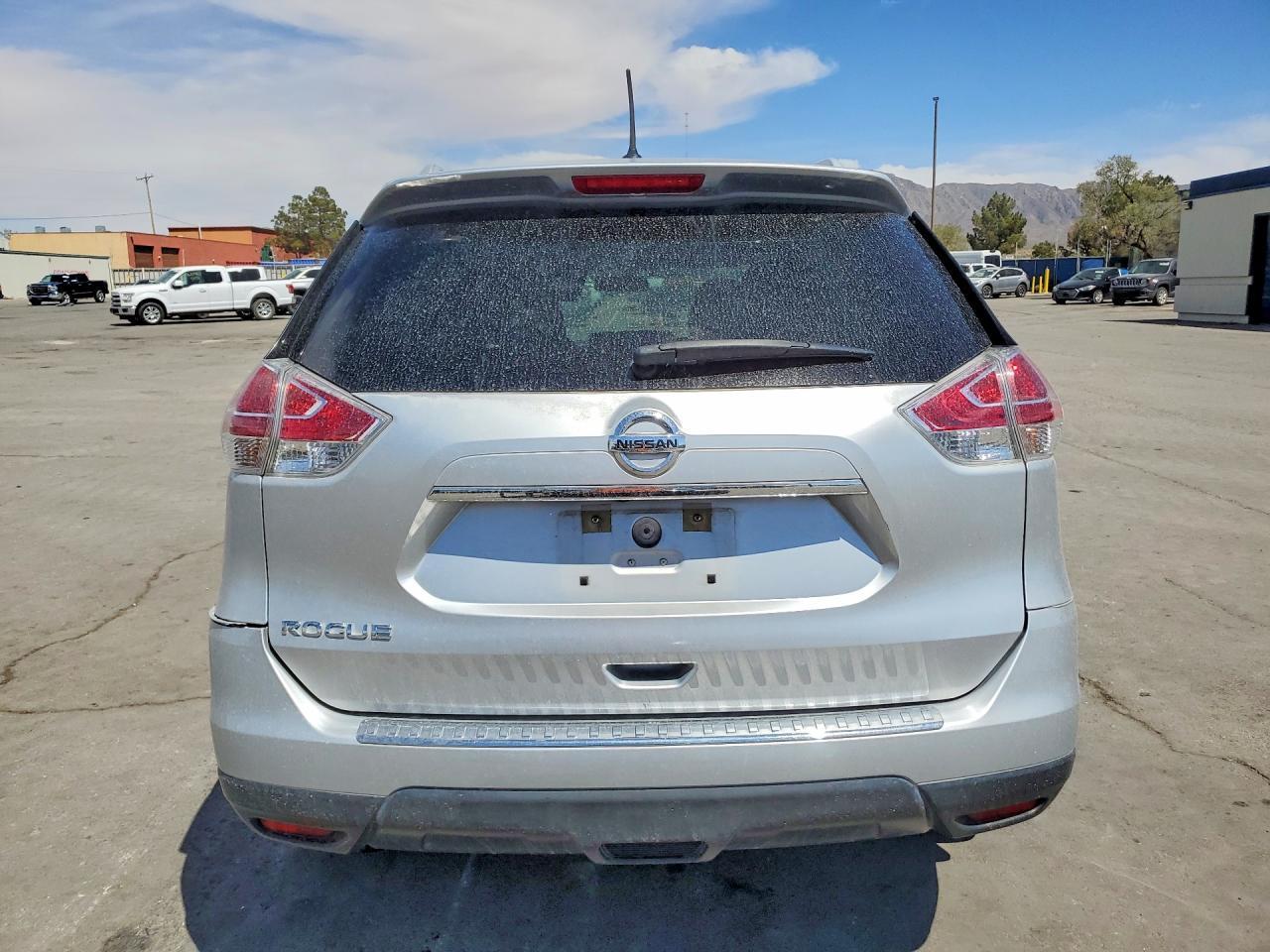 2016 Nissan Rogue S - Image 6