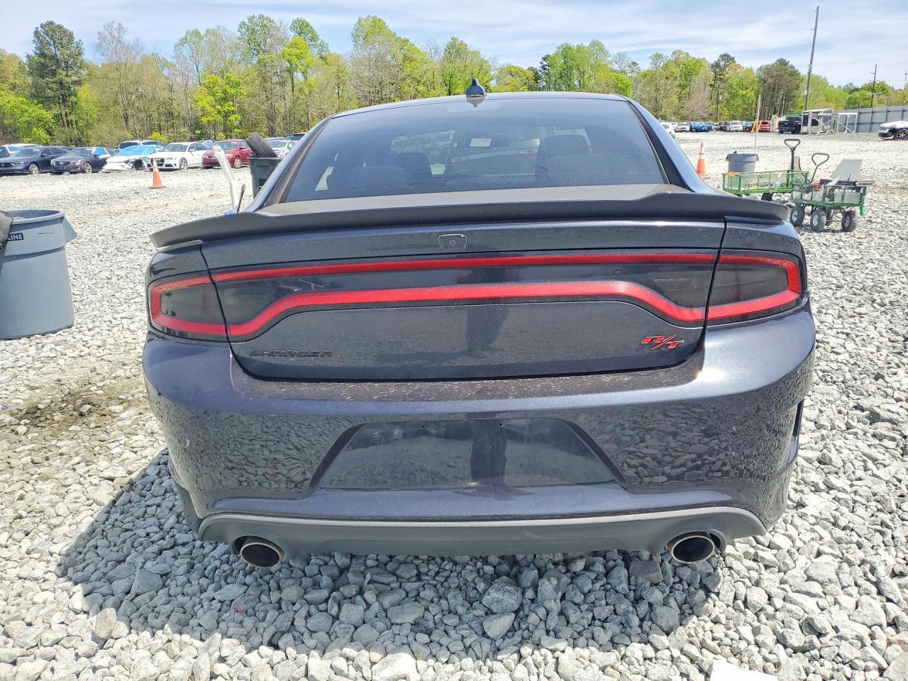 2018 Dodge Charger R - Image 6